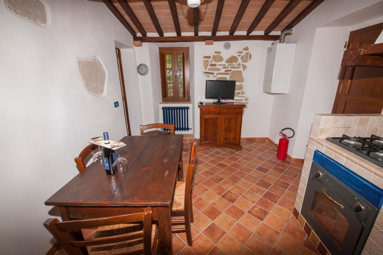 Il Borgo Del Lupo Villa Sarteano Exteriör bild