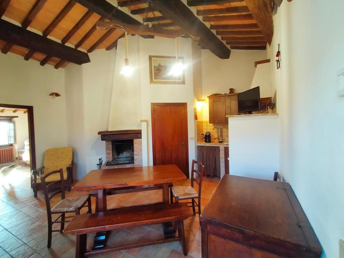 Il Borgo Del Lupo Villa Sarteano Exteriör bild